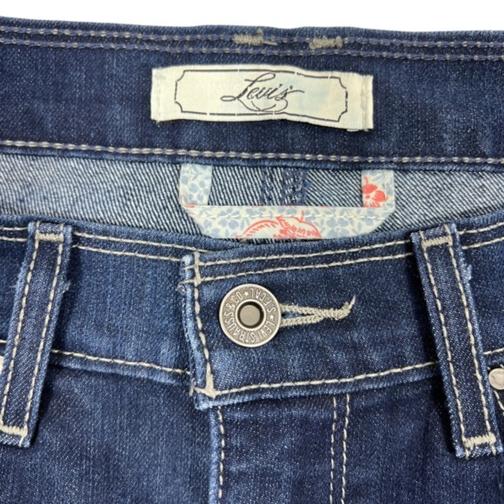 Levis Denim Jean Pencil Skirt Sz 8 Dark Wash Stretch 2010s Classic Trendy Grunge - Picture 6 of 11